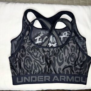 Under Armour Women's Black Patterned Sports Bra